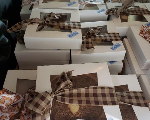 office holiday treats box business corporate gift box cake