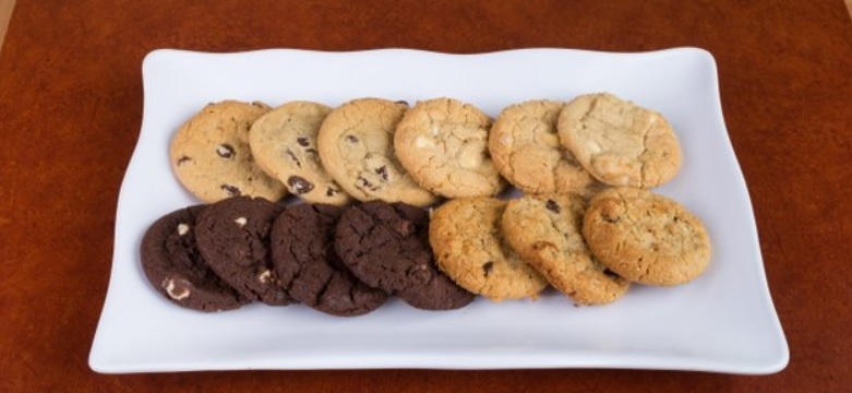 Baker's Dozen Cookies