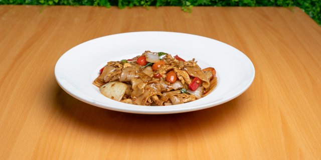 Pad Kee Mao (Drunken Noodles)