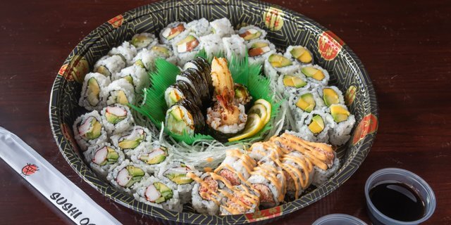 Party Roll Sushi Platter for 6